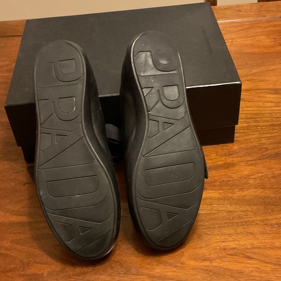 Prada Authentic Style Lambskin sneakers - Picture 3 of 7